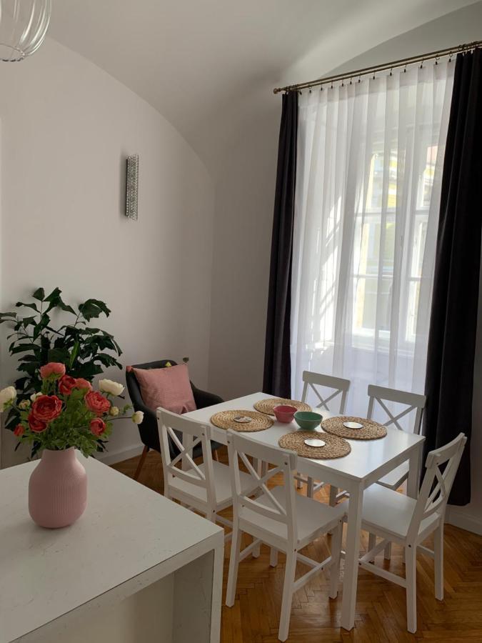 Forst-Haz Apartman Eger Bagian luar foto