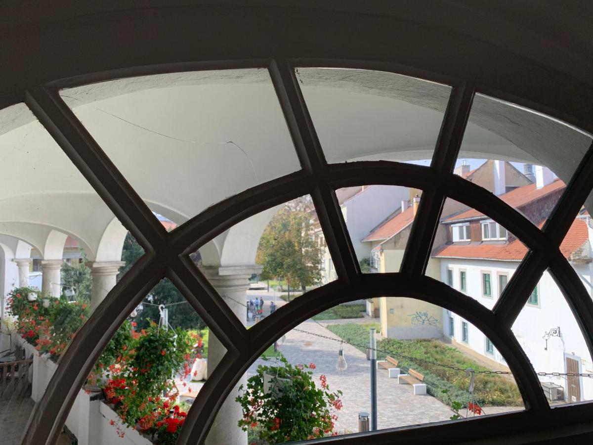 Forst-Haz Apartman Eger Bagian luar foto
