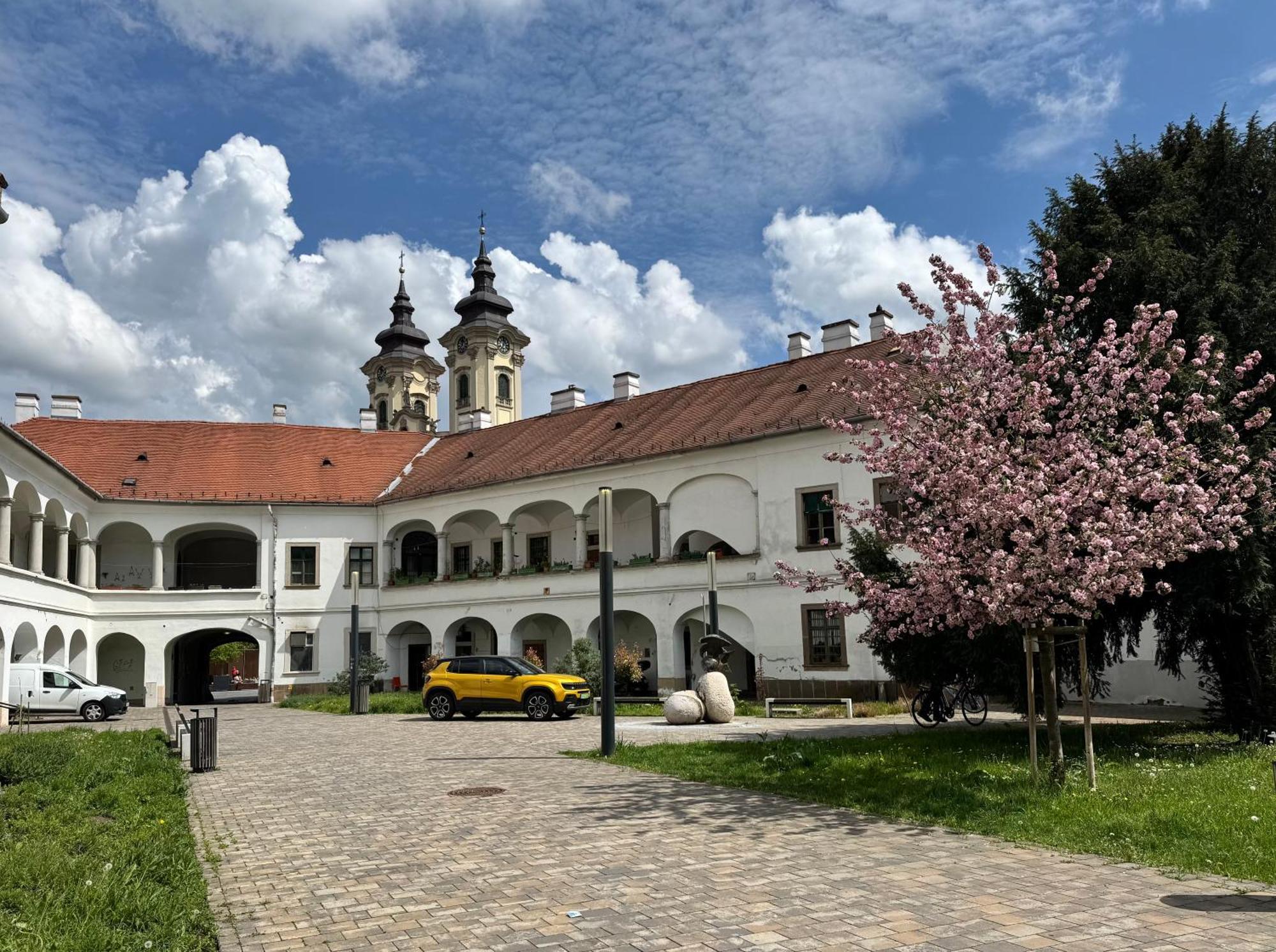 Forst-Haz Apartman Eger Bagian luar foto